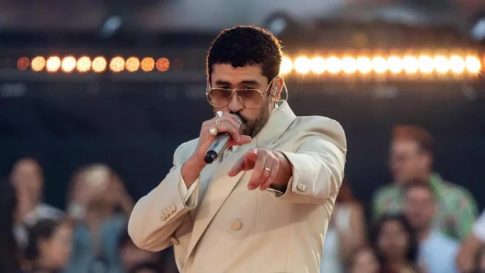 Bad Bunny en su primera fecha por Europa : BARCELONA BAD BUNNY EN BARCELONA